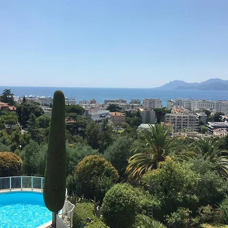 Apartment Charming Sea View Apt In